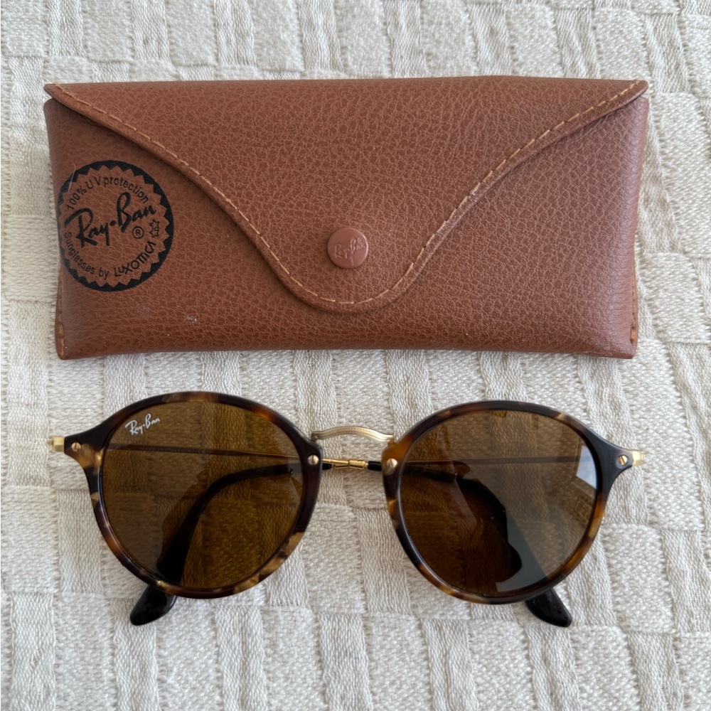 Ray-Ban Tortoise Round Sunglasses